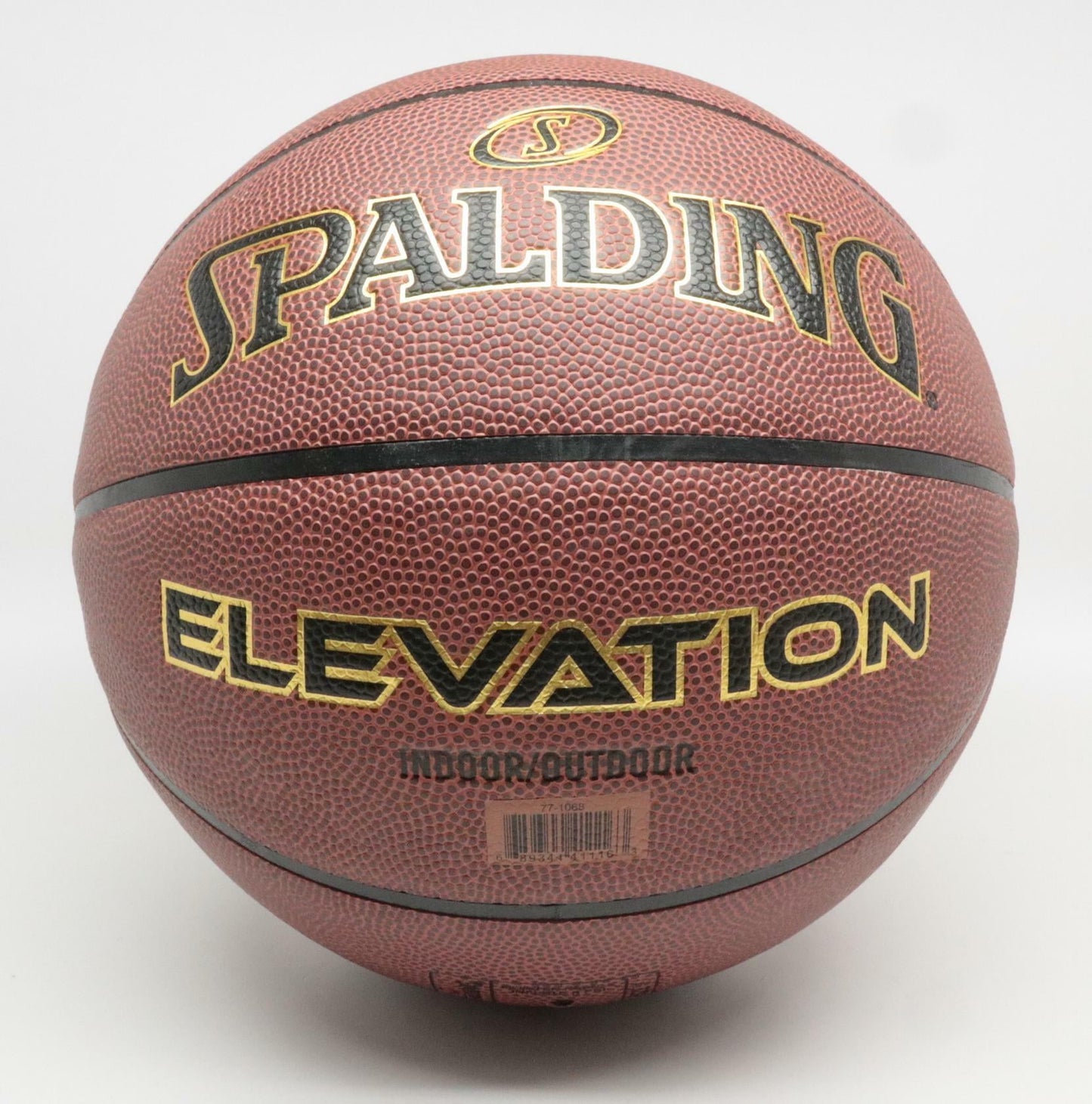 Spalding Elevation indoor basketball with needle, size 7