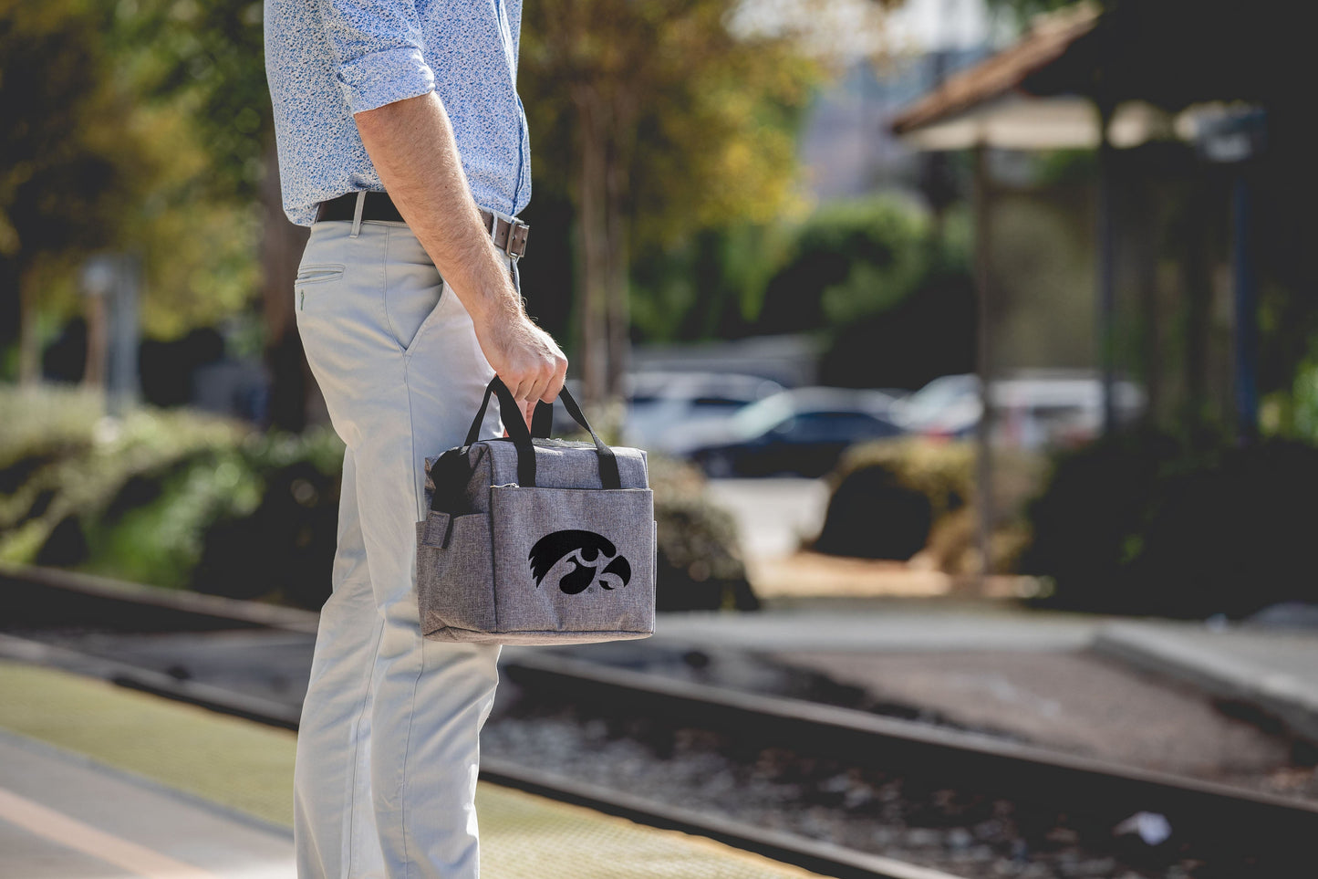 Iowa Hawkeyes On The Go Lunch Cooler in Heathered Gray