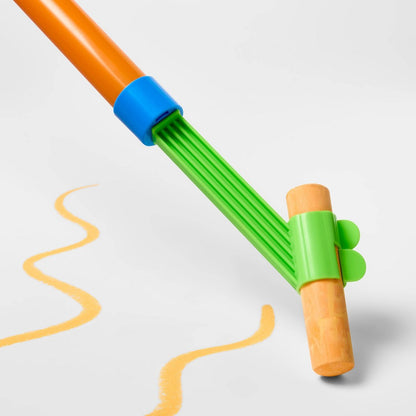 Sun Squad 3' Sidewalk Chalk Holder for Creative Outdoor Art
