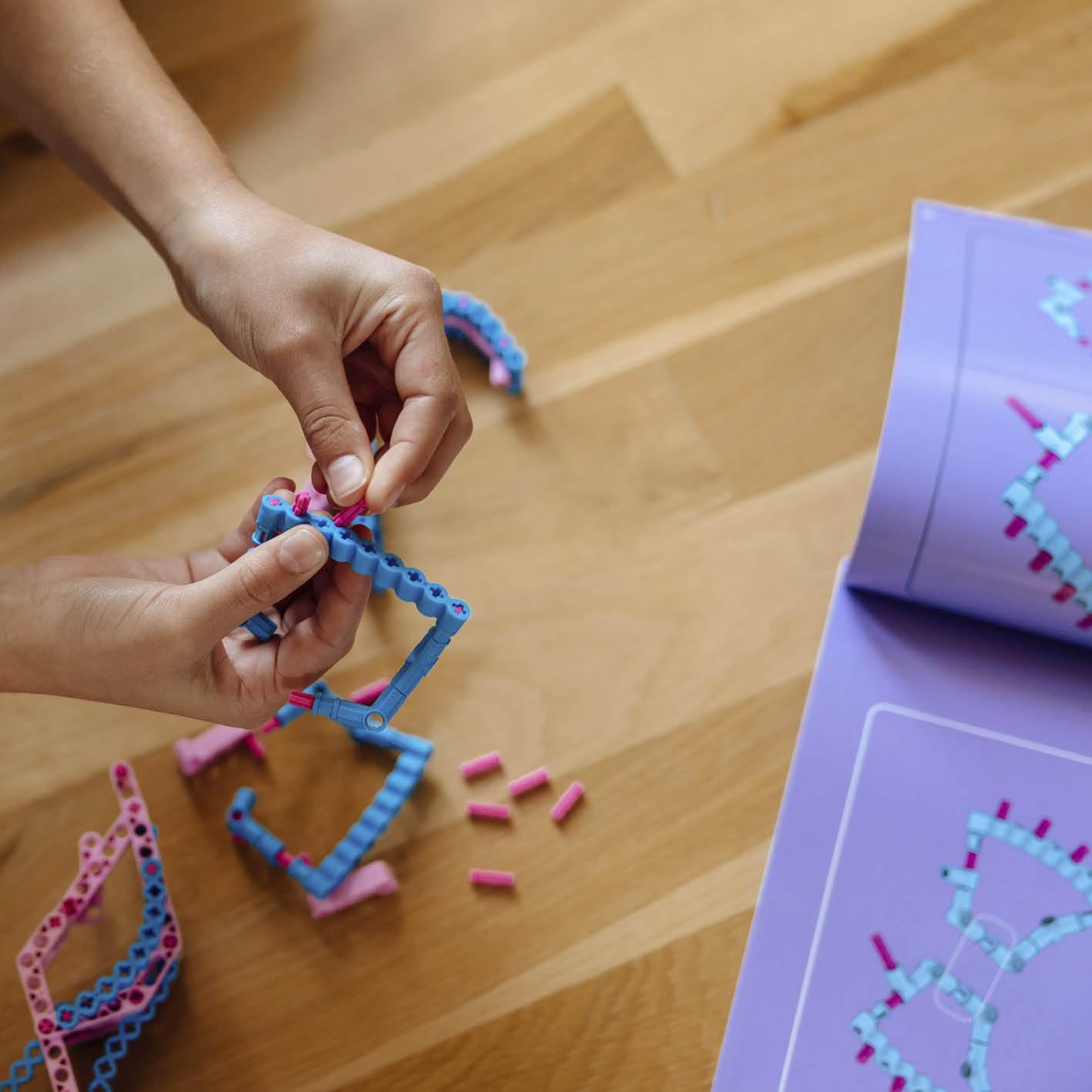 C-bionic Flexible Building Blocks System - Seahorse or Fish 2 in 1