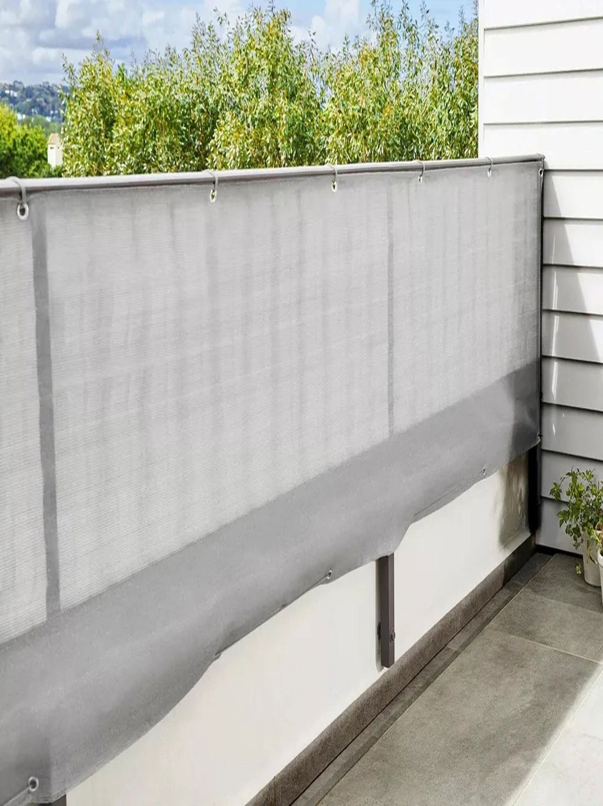 Livarno Home tear-resistant mat fence cover with 440 openings