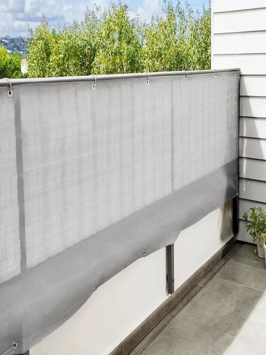 Livarno Home tear-resistant mat fence cover with 440 openings