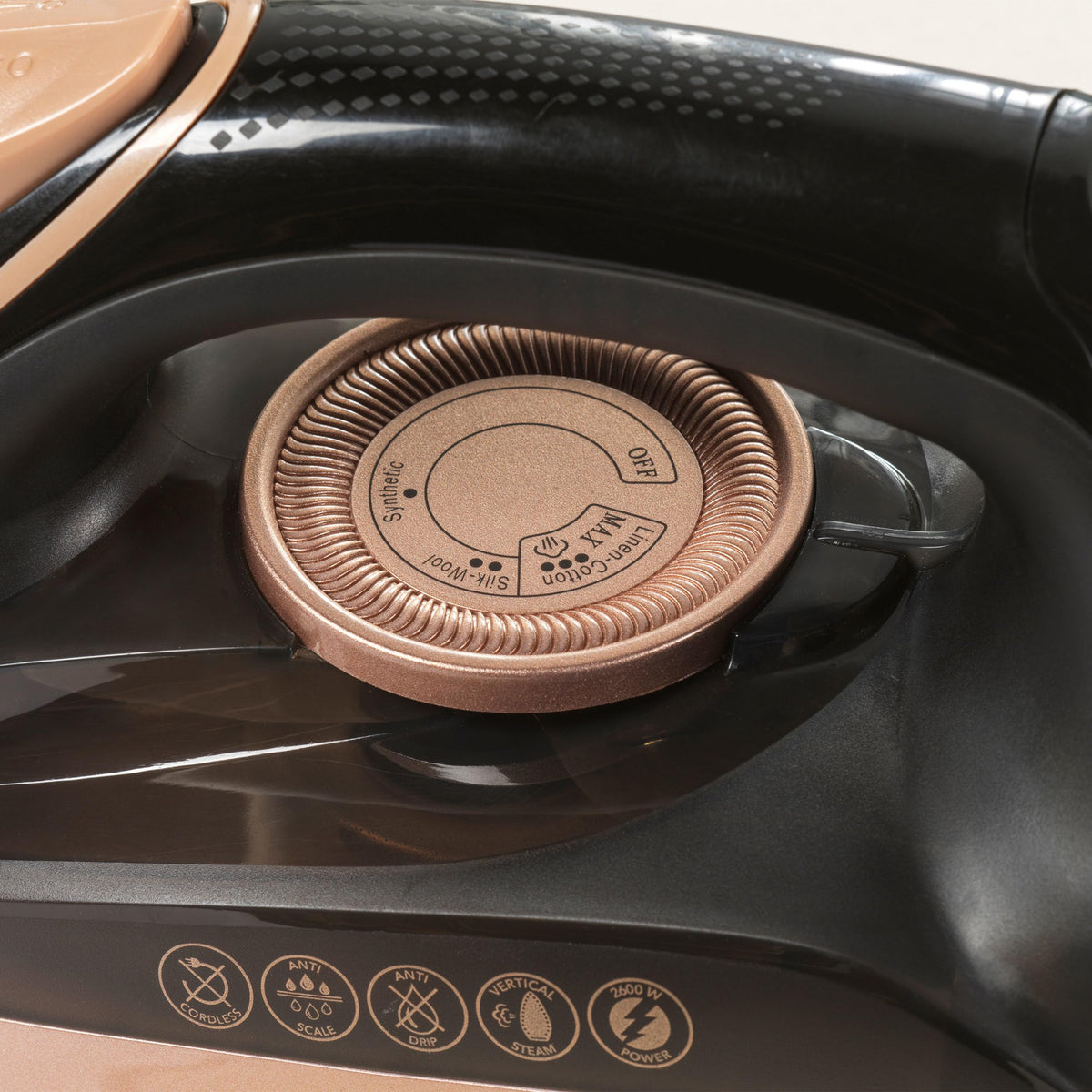 Beldray 2 in 1 Cordless Steam Iron with 360° LED Charging Base