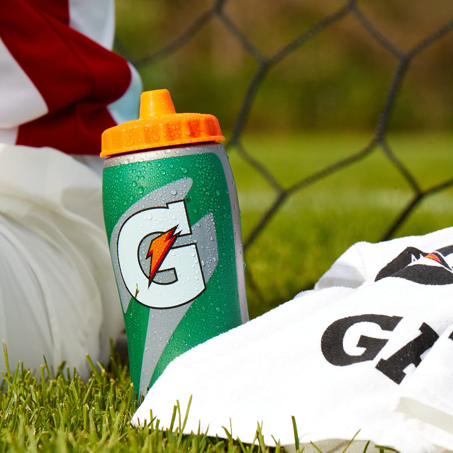 Gatorade 32oz Gator-skin Bottle, Green