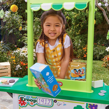 Little Tikes Girl Scout Cookie Booth with 19 Accessories