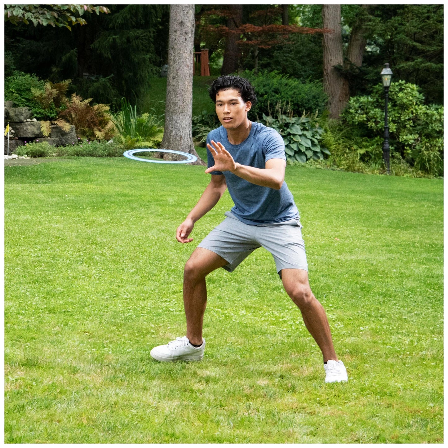 Aerobie Pro Flying Ring Throw Ring, 33 cm Diameter, Blue
