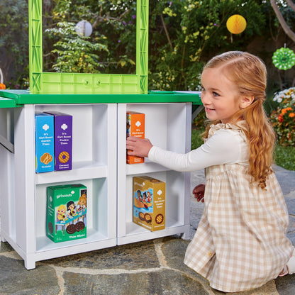 Little Tikes Girl Scout Cookie Booth with 19 Accessories