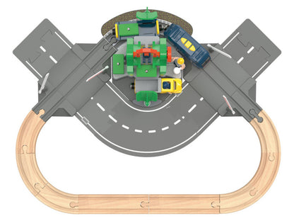 Playtive Wooden Loading Tracks / Police Watch Set